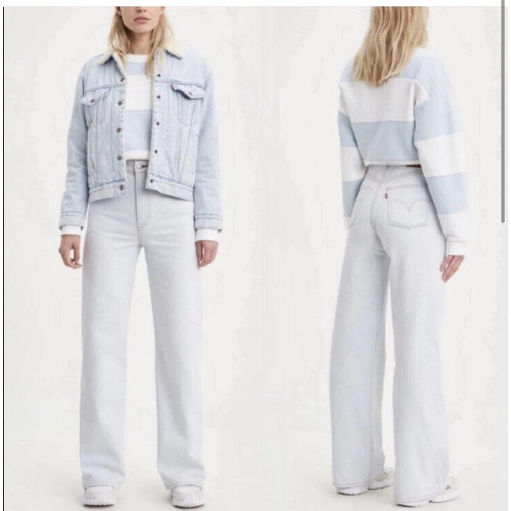 Levis Premium Ribcage Wide Leg Cold As Ice Jeans Light Wash SIze 31
